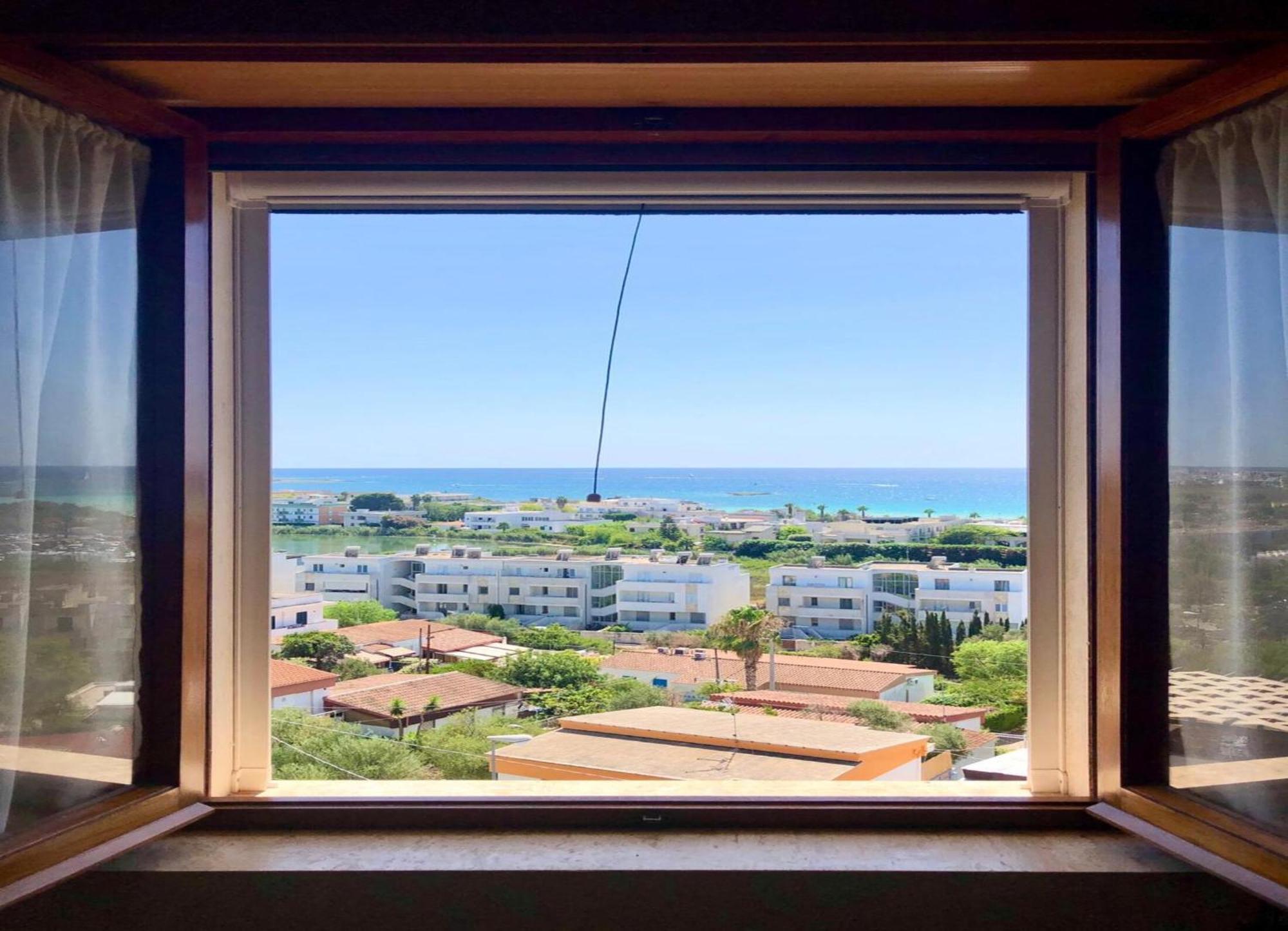 The Blue Panoramic Penthouse Villa Porto Cesareo Buitenkant foto