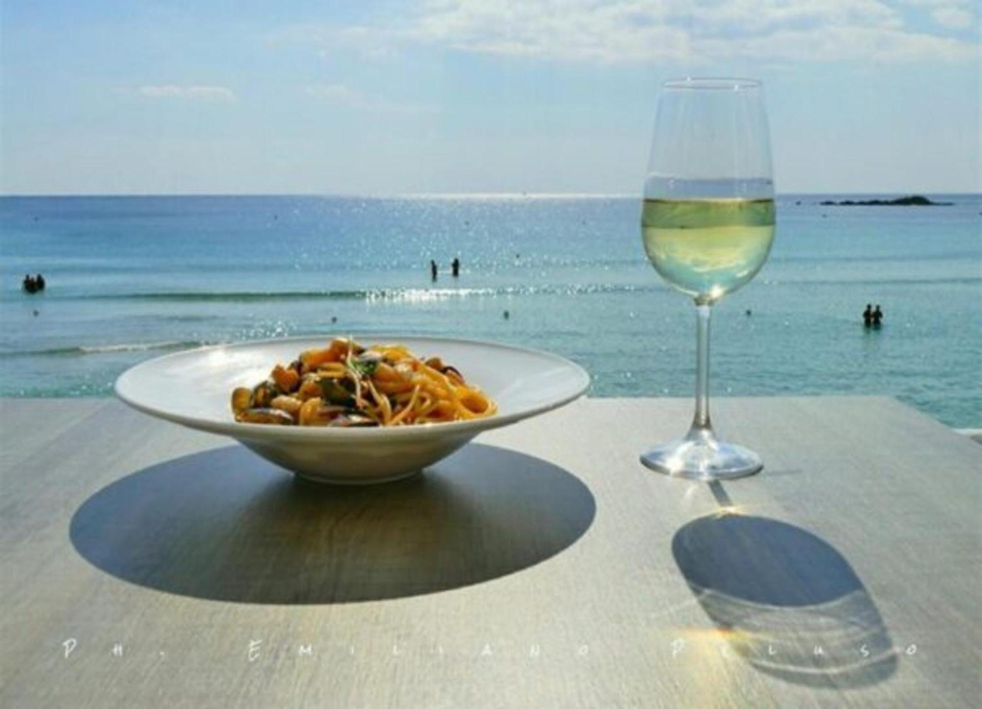 The Blue Panoramic Penthouse Villa Porto Cesareo Buitenkant foto